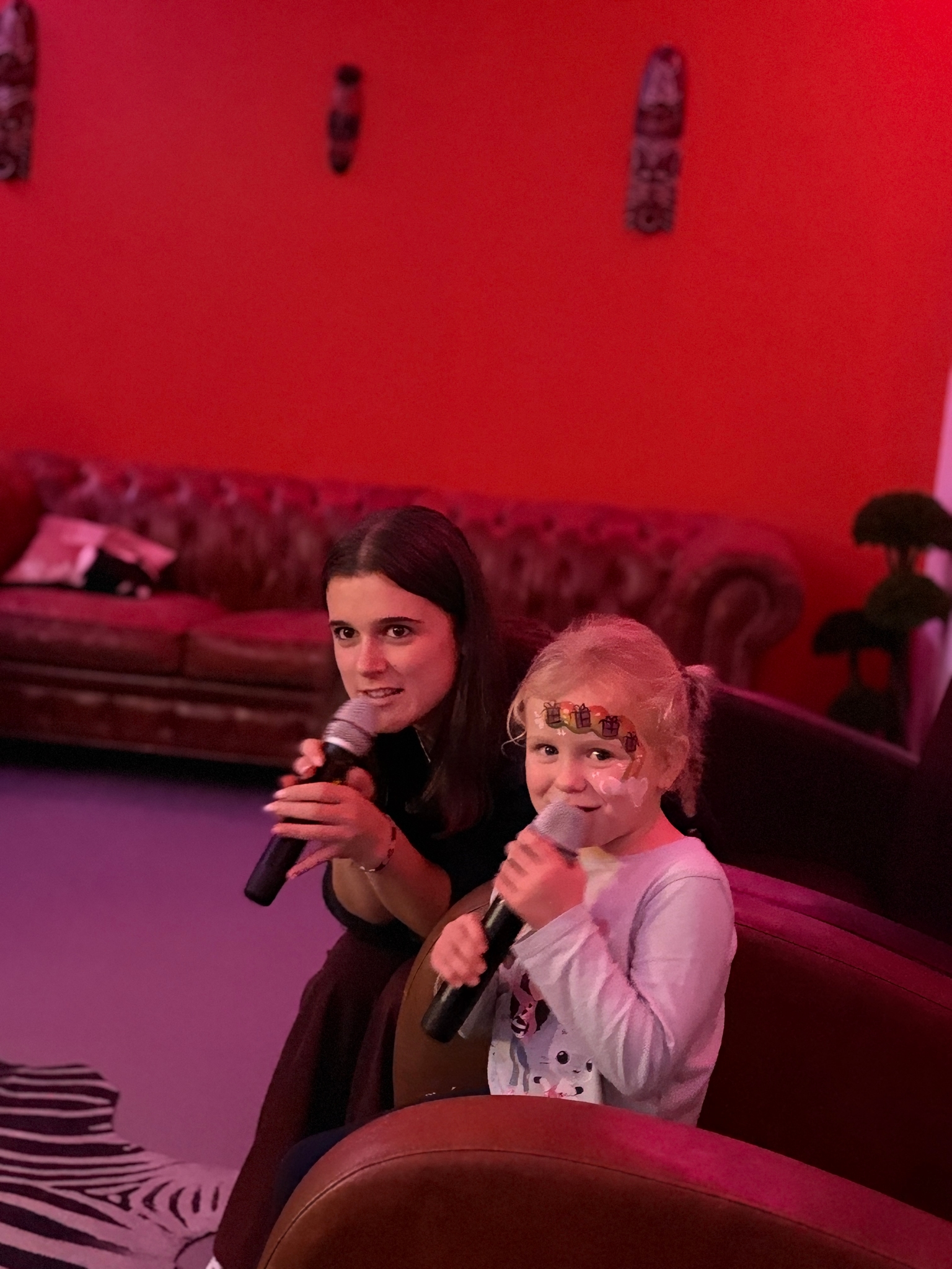 5 Conseils pour Réussir Votre Soirée Karaoké à Arras